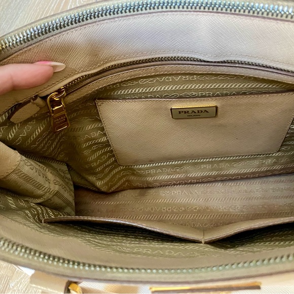 Prada Galleria Double Zip Saffiano Leather - Picture 10 of 13